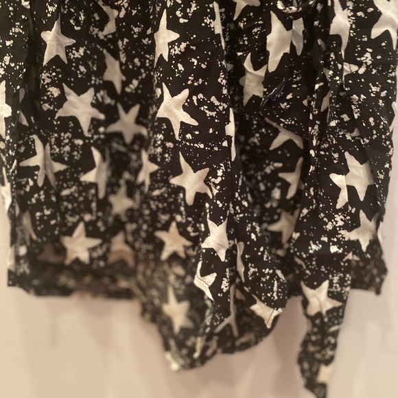 ♣️ 3/$20 RUMOR star deep v-neck romper - Picture 5 of 10